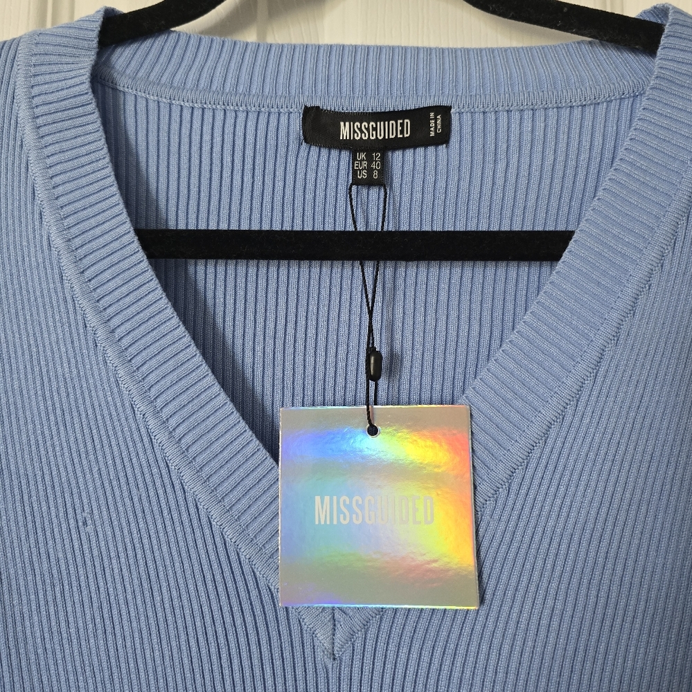 Missguided Light Blue V-Neck Ribbed Bodysuit - Picture 5 of 7